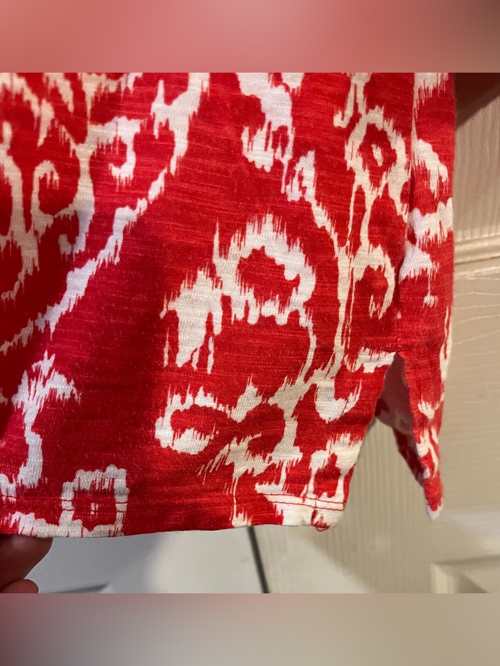 Chico’s Red & White Floral Paisley Top Faux Buttons On Back 3/4 Sleeves (L-2) - Picture 4 of 7